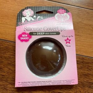 New with tags Silicone coverup bra